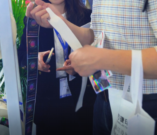 羊城展翼，L-Press 330S以工业美学重构标签印刷边界